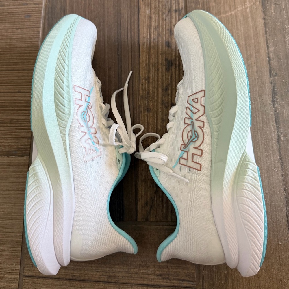 HOKA Women's Mach 6 Shoe Women’s size 9.5 New - Picture 8 of 9